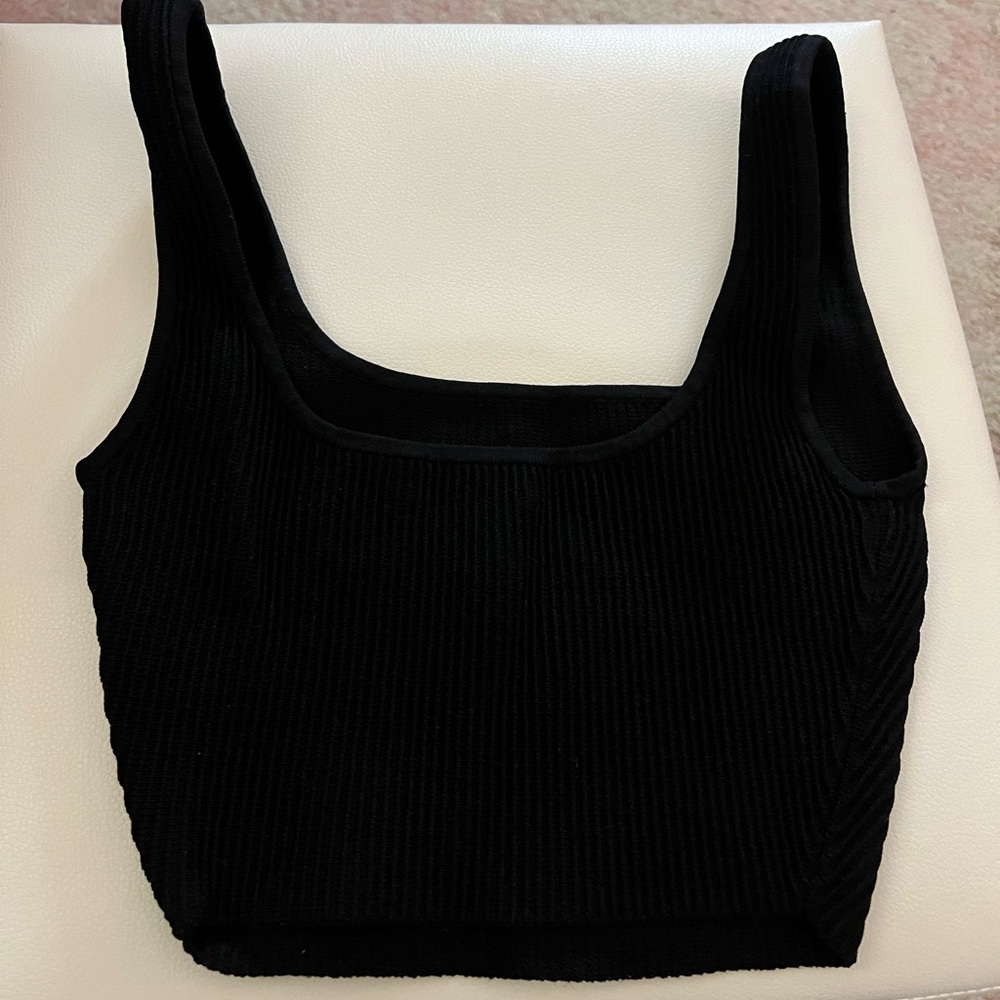 Aritizia tank